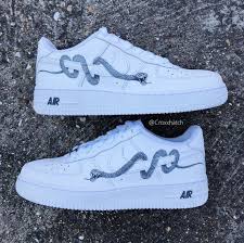 Pin By 𝐊𝐚𝐭𝐡𝐫𝐲𝐧 𝐑𝗼𝐬𝐞 On Shoes In 2020 Nike Shoes Air Force Nike Air Shoes Sneakers Fashion
