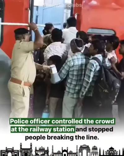 A crowded railway station can become difficult to manage very fast. In this video, a police officer is trying to keep the line in order so everyone gets a fair chance. He is making sure people do not ...