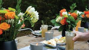 Escape rooms are all the rage right now. Host An Outdoor Dinner Party In 5 Simple Steps With These Outdoor Entertaining Ideas Youtube