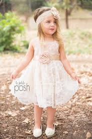 Blumenmadchen Kleid Blumenmadchen Kleider Baby Von Lepetiteposh Mit Bildern Blumen Madchen Kleider Blumenmadchen Kleid Spitzenkleider