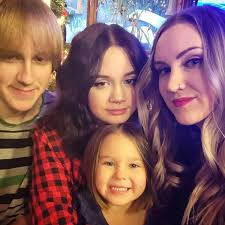 Shuswap home burns to ground, mom and three children lose all belongings,  family cat