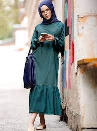 Benin Yesil Potikareli Elbise Online Satis Indirimli Satin Al Elbise Basortusu Modasi Mutevazi Moda