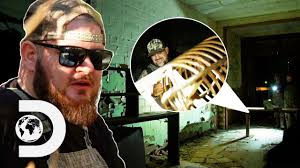 Big Chuck And Joe Boy Set Up Their Lucrative & ILLEGAL Moonshine Deal!