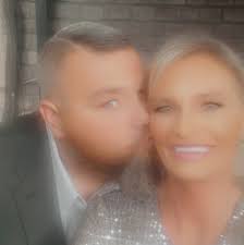 Moving daughter into University of Illinois residence hall