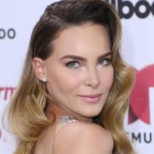 De momento no han trascendido las imágenes del lugar, pero se dice que es en una y luego añadió que, no le importa la diferencia de edades. Biografia De Belinda Edad Estatura Peso Pack Salario Novios Laletrade Biografias Musica Y Letras
