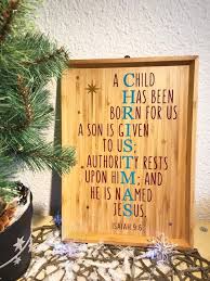 Noel Acrostiche Plaque Murale En Bois Avec Verset Biblique De Fetes Noel Decoration Murale Decor Christian Wall Art Saisonniere Esaie Christmas Inspiration Christmas Crafts Christmas Home