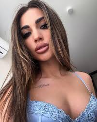 It's almost comfort food season & I have to share my all-time favorite  pasta: SHRIMP STUFFED SHELLS! jumbo pasta shells are stuffed with ricotta,  garlic shrimp, spinach & sweet sun-dried tomatoes, then