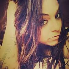 Hi im posting this for my daughter Letitia. She is inMO Corrections Center  and would like to have penpals to write too. Im not sure how this works as  we are first