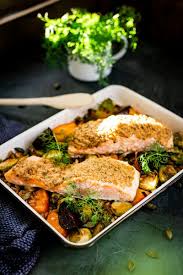 Lachs Rezepte 3 Schmackhafte Kulinarische Vorschlage In 2020 Huhn Rezepte Gesund Kochrezepte Lachs Rezept