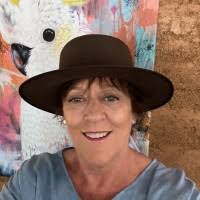 Mia Gous Email & Phone Number