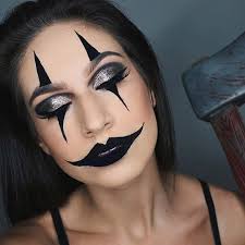 I just want to show you how easy to put make up to your face using lipstick, eyeshadow, eyeliner, cotton and eyelashes gl. 23 Creative And Easy Halloween Makeup Ideas Stayglam