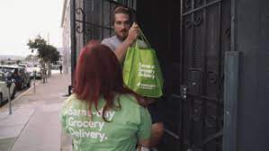 Instacart To Let Go Of Hundreds Of Its Shopper Employees Including Those Who Unionized Cnn