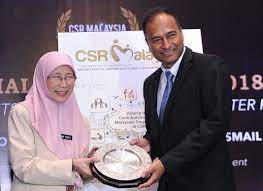 Jika kamu mencari ebook lain selain contoh makalah csr pdf. Csr Malaysia Melangkaui Tanggungjawab Sosial Korporat Datuk Rajendran Niagatimes Com
