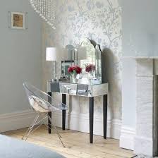 22 Small Dressing Area Ideas Bringing New Sensations Into Interior Design Wallpaper Living Room Wallpaper Design For Bedroom Bedroom Vintage