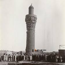 منارة جامع سوق الغزل جامع الخلفاء 1911 1913 بغداد بعدسة أرنست هرتزفيلد بناها الخليفة العباسي المتوكل بالله بين 902 908 أح baghdad baghdad iraq iraq