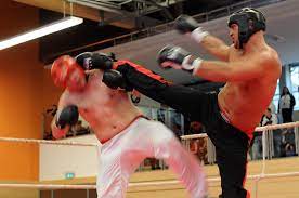 Kickboxen für erwachsene und jugendliche ab 12 jahre. Kickboxen Wikipedia