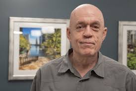 Illinois House Majority Leader Greg Harris won't seek reelection