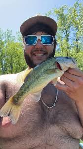 How do fish get turned in and are jerseys available?