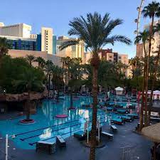 Vegas Pools That Non Guests Can Access 2021