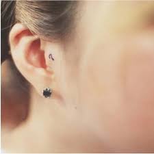 Kulak Nota Dovmesi Note Tattoo On Ear Dovme Dovmeli Kadin Kulak
