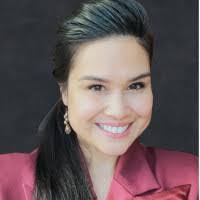 Danielle Rowett's Instagram, Twitter & Facebook