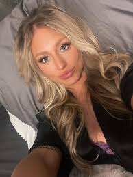 Ashley Hammel (@ashley_hammel23) • Instagram photos and videos