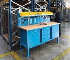 Il banco da lavoro è l'attrezzatura indispensabile per effettuare lavorazioni manuali, che siano fatte in officine, falegnamerie o in garage. Banchi Da Lavoro Professionali In Legno Ferro Accessoriati