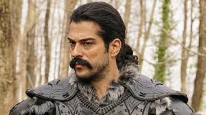 Kuruluş osman dizisiyle ilgili haberler, videolar ve son dakika gelişmelerinin tümü bu sayfada. Goodbye Long Locks Burak Ozcivit Ditches His Iconic Hairstyle For Kurulus Osman Season 2 Pictures Al Bawaba