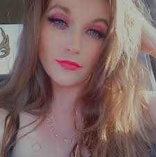 Thought you guys might enjoy watching “ crazy eyes” Betty and Percy staying  the hell outta way, in a slow mo video of water hose hysteria. Betty does  NO THING without complete