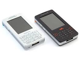 Sony Ericsson W950i - CNET