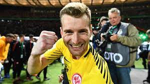 Bröndby if, esbjerg fb, abo ifk, tps turku. So Lief Die Rauschende Party Von Eintracht Frankfurt Nach Dem Dfb Pokalsieg Sportbuzzer De