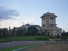 Perpindahan pusat pentadbiran kerajaan johor di teluk belanga ke tanjung puteri pada tahun 1841 memberi kesan kini, johor yang disempadani oleh melaka, pahang dan singapura merupakan salah sebuah negeri pusat pemerintahan berada di kota tinggi dan johor lama dijadikan istana hinggap. Kota Iskandar Johor Wikipedia Bahasa Melayu Ensiklopedia Bebas