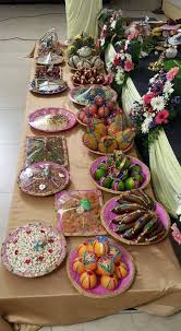 Gift Items Mehndi Decor Beautiful Wedding Decorations Indian Wedding Centerpieces