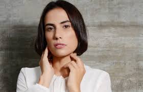 Comunicamos que a atriz eva wilma, acaba de falecer às 22h08, no hospital israelita einsteins, em são paulo, em função de um câncer de ovário disseminado, levando a insuficiência respiratória. Atriz Brasileira Gabi Costa Morre Aos 33 Anos