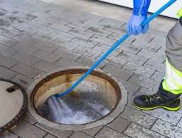 Inspectie van sifon en leidingen