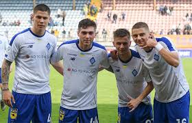 | #збірнаукраїни ️🇺🇦 #миколенко #шевченко Popov I Mikolenko Mogut Okazatsya V Milane Cygankova Takzhe Zhdut V Italii Zolotij Talant