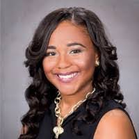 Hallie Boles's Instagram, Twitter & Facebook