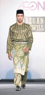 Baju melayu teluk belanga is more popular in south of malaysia. Cultural Simplicity General New Straits Times Tropical Fashion Custom Costumes Baju Melayu