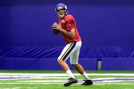 Mike Zimmer Mum On Vikings Titans Starting Quarterback