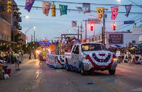 Parade Info | Fiesta Flambeau