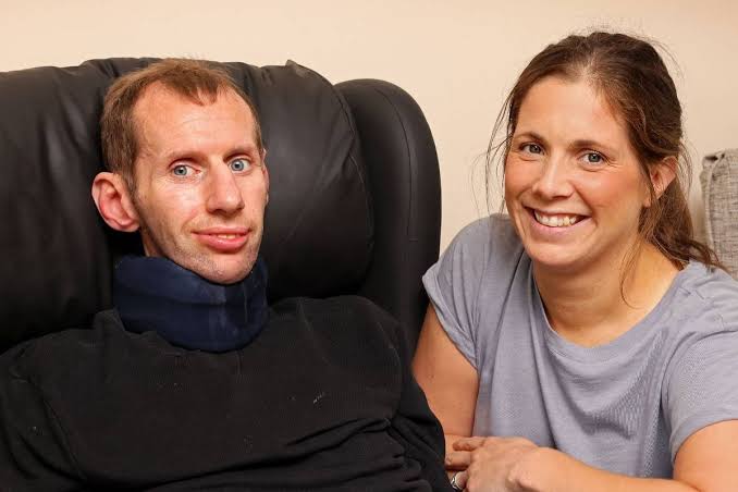 New life of Rob Burrow's wife and kids now as she admits heartbreaking truth | Wales Online