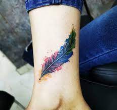 Feather tattoos are equally important among men and women, because their symbolic meaning make them relevant for both the sexes. Feather Tattoo Ideas Guide On Meaning And History Tattoo Stylist