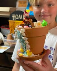 Good morning and happy Monday 😊 Hope you had a lovely weekend. Enjoy your  day ❣️