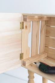 Ikea Hack So Baust Du Aus Zwei Knagglig Kisten Eine Individuelle Mini Kommode Sinnenrausch Der Kreative Diy Blog Fur Wohnsinnige Und Selbermacher In 2020 Ikea Kisten Ikea Diy Kisten