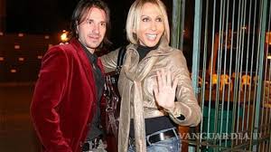 El matrimonio que una vez tuvieron laura bozzo y cristian súarez sigue dando de qué hablar y ahora hay una demanda de por medio. Cristian Zuarez Llega A Mexico Para Denunciar A Laura Bozzo Por Intento De Homicidio
