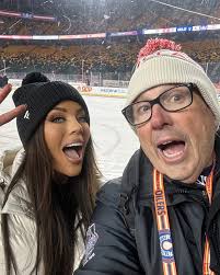 Cause we all just wanna be big rockstars ❄️🎸 Another outdoor game in the  books !! Had a blast in Edmonton, and even ran into an old bestie, and a  person who