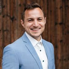 Free Courses To Master Generative AI From Google 1. Introduction to  Generative AI : https://lnkd.in/dbnBXPYq 2. Introduction to Large Language  Models : https://lnkd.in/dcb9iuUP 3. Introduction to…