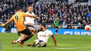 Romain saiss' late goal earns deserved point for wolves. Tottenham 2 3 Wolves Raul Jimenez Scores Winner As Visitors Go Sixth Bbc Sport