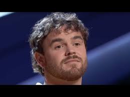 The Voice Coaches Battle Over Conor James' Stunning Aretha Franklin Cover! 