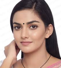 Amazon.com: THANU'S CRAFT Round Kali Small Bindi Sticker kumkum bindiya  Daily Use forehead Choti Black Bindis for Women & Girls